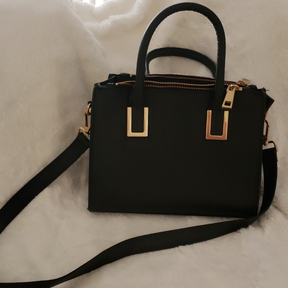 H&M Black and gold purse